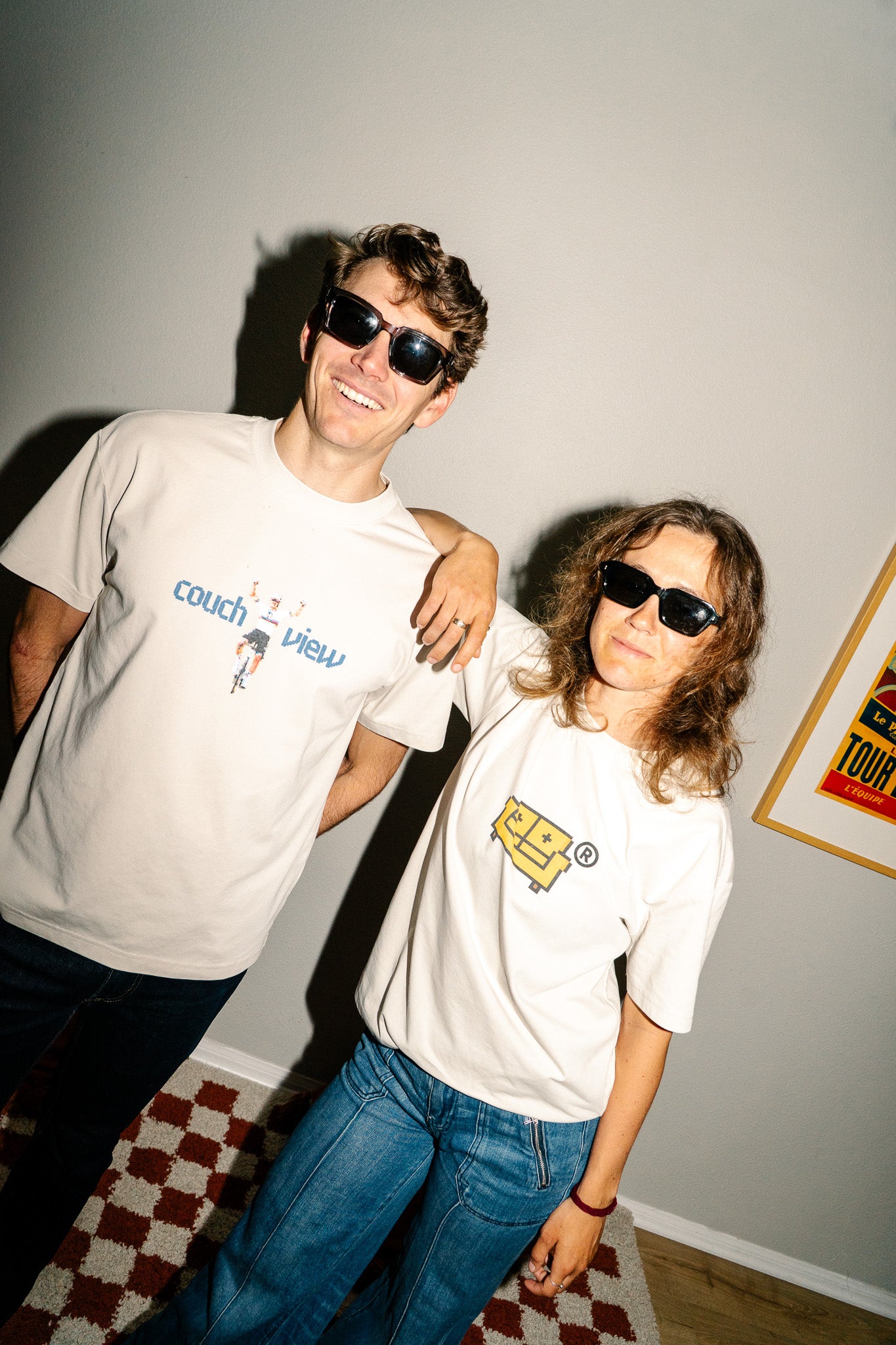 COUCH VIEW 8BIT TEE